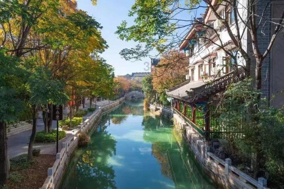 云音乐盘中异动 股价大跌7.26%报83.001港元